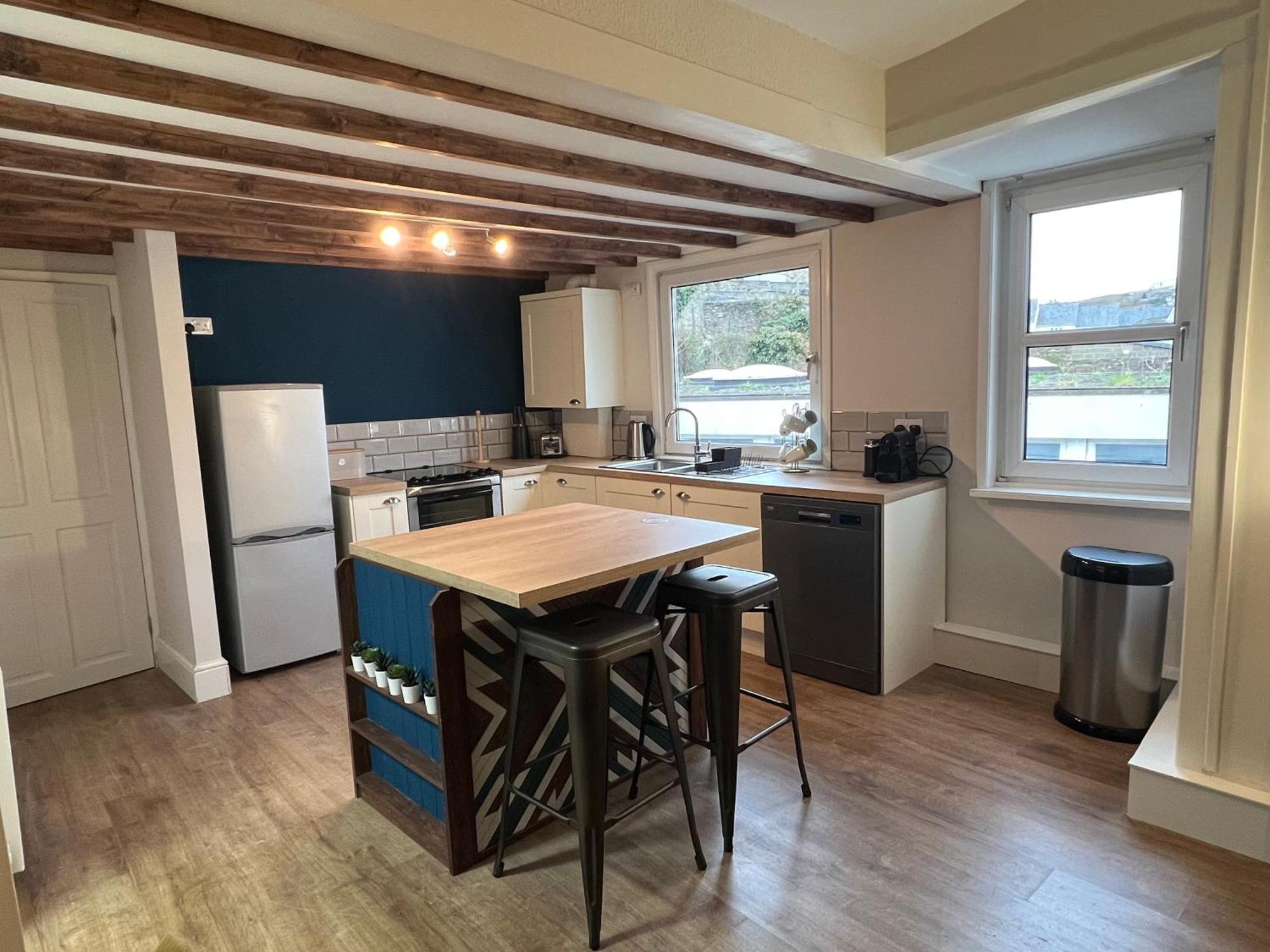 A Spacious 2 Bed Flat In Kingsbridge Town Exterior foto